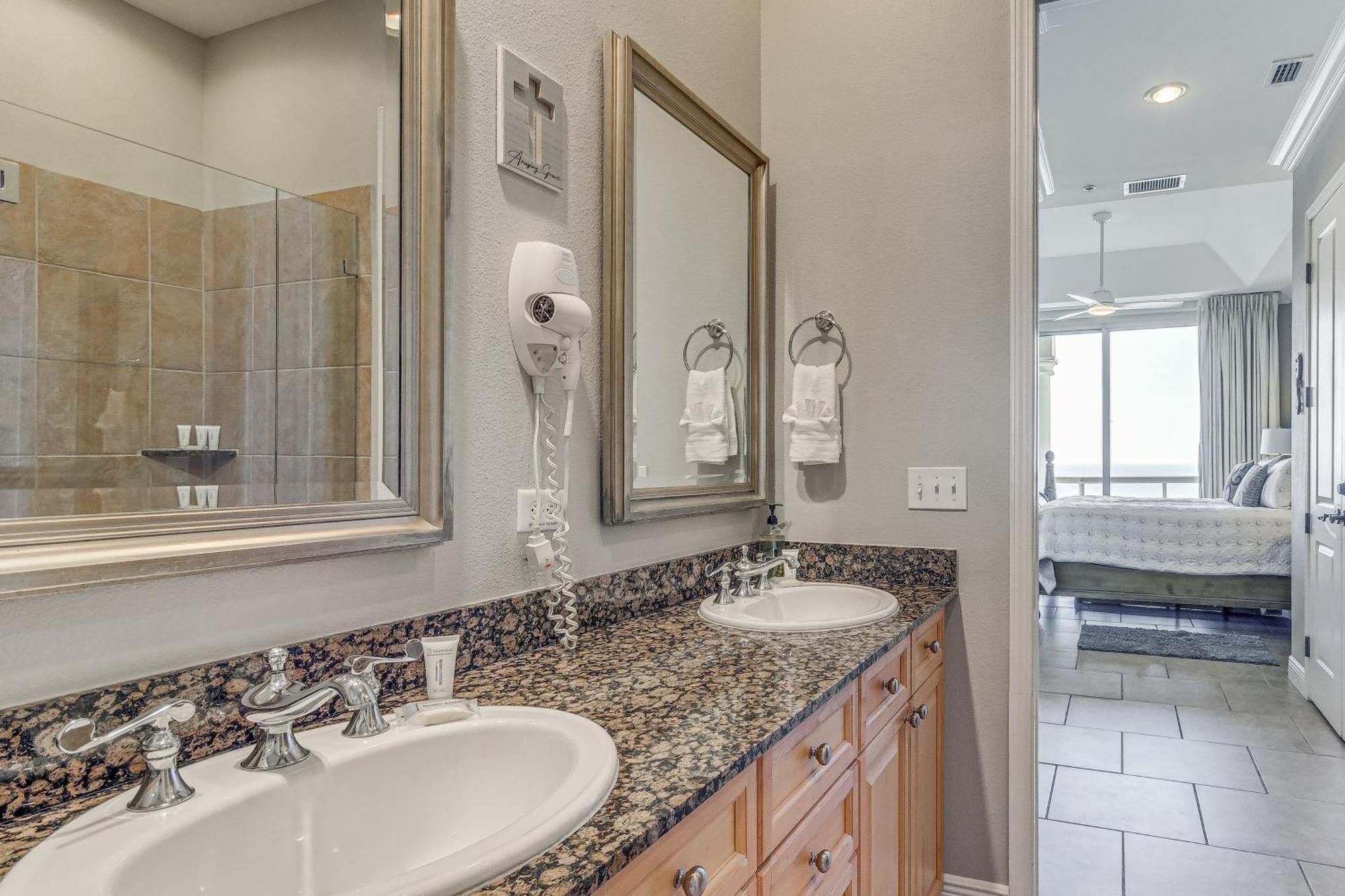 Pensacola Beach Penthouse With View And Pool Access! Exterior photo